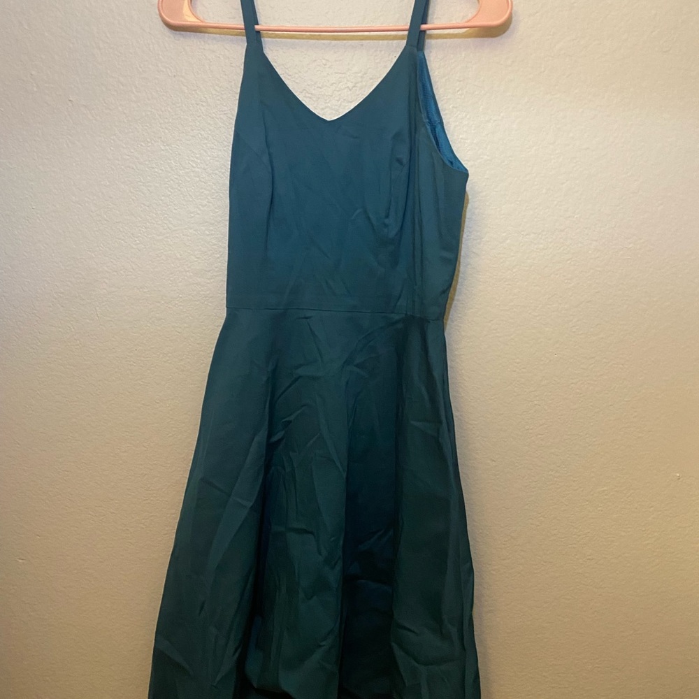 GREEN DRESS KNEE LENGTH